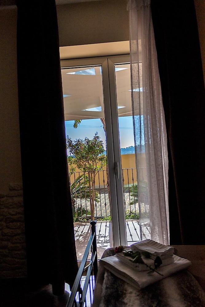 Hotel Zabbara ลิกาตา ภายนอก รูปภาพ